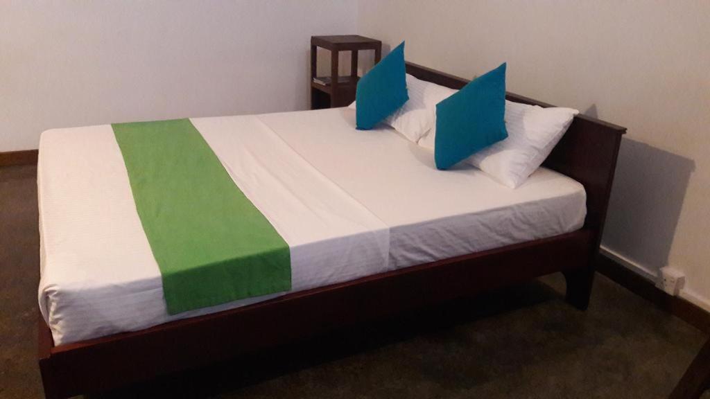 City Beds - The Regent Colombo Exterior photo
